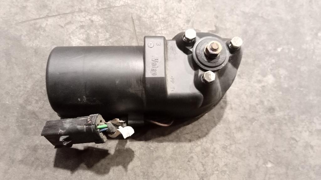 Front Wiper Motor