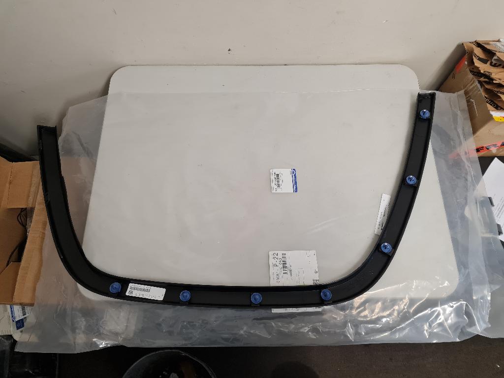 Left Front Guard Flare