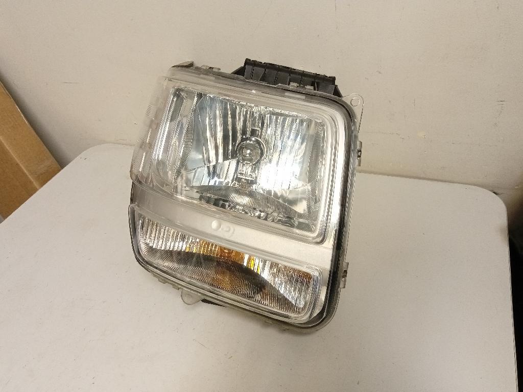 Right Headlight