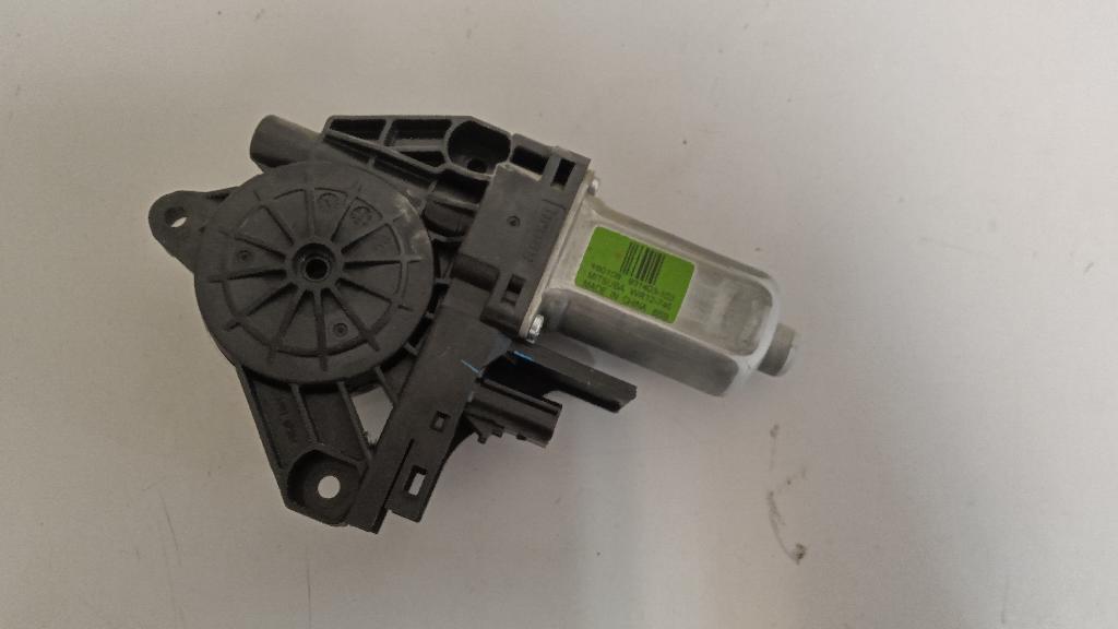 Right Rear Door Regulator Motor