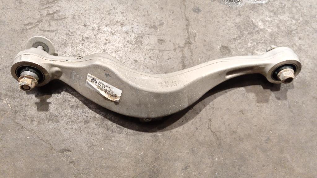 Right Rear Upper Control Arm