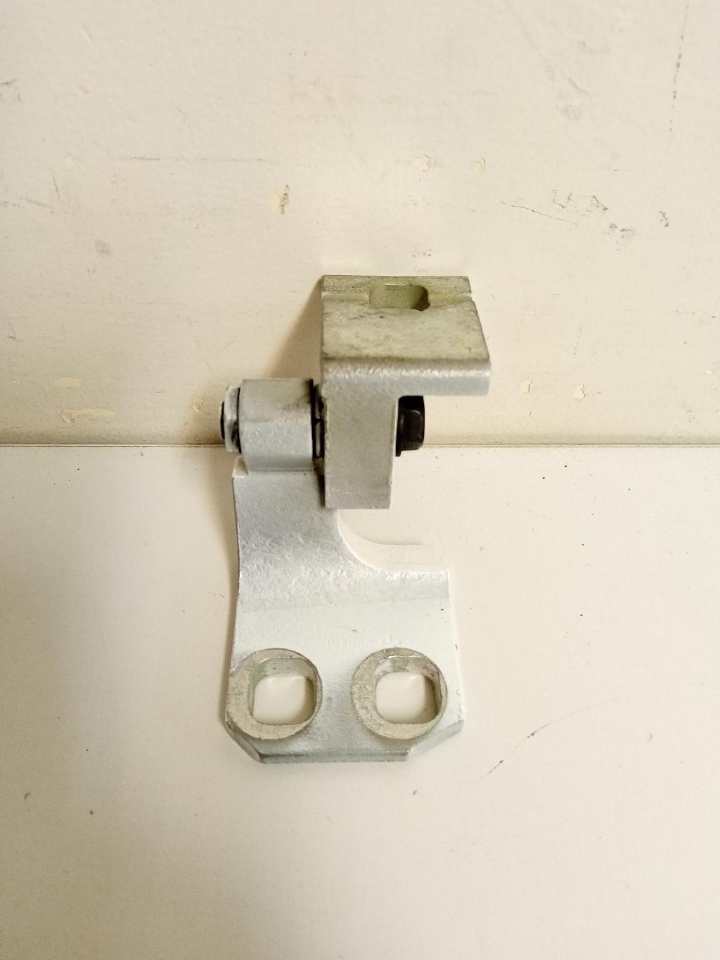 Right Rear Door Bottom Hinge