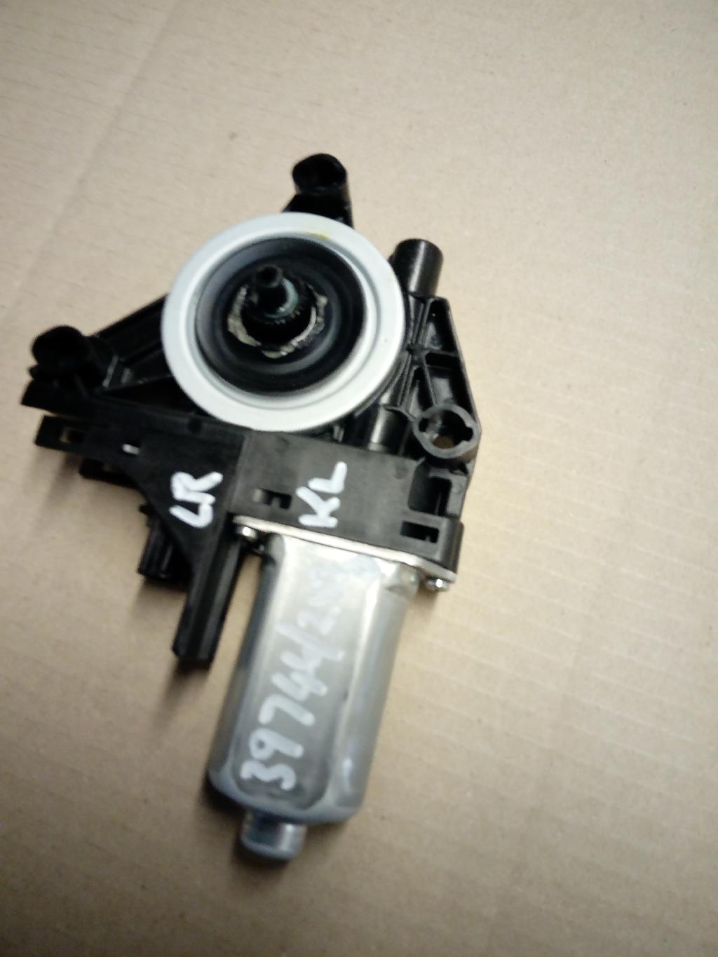 Left Rear Door Regulator Motor