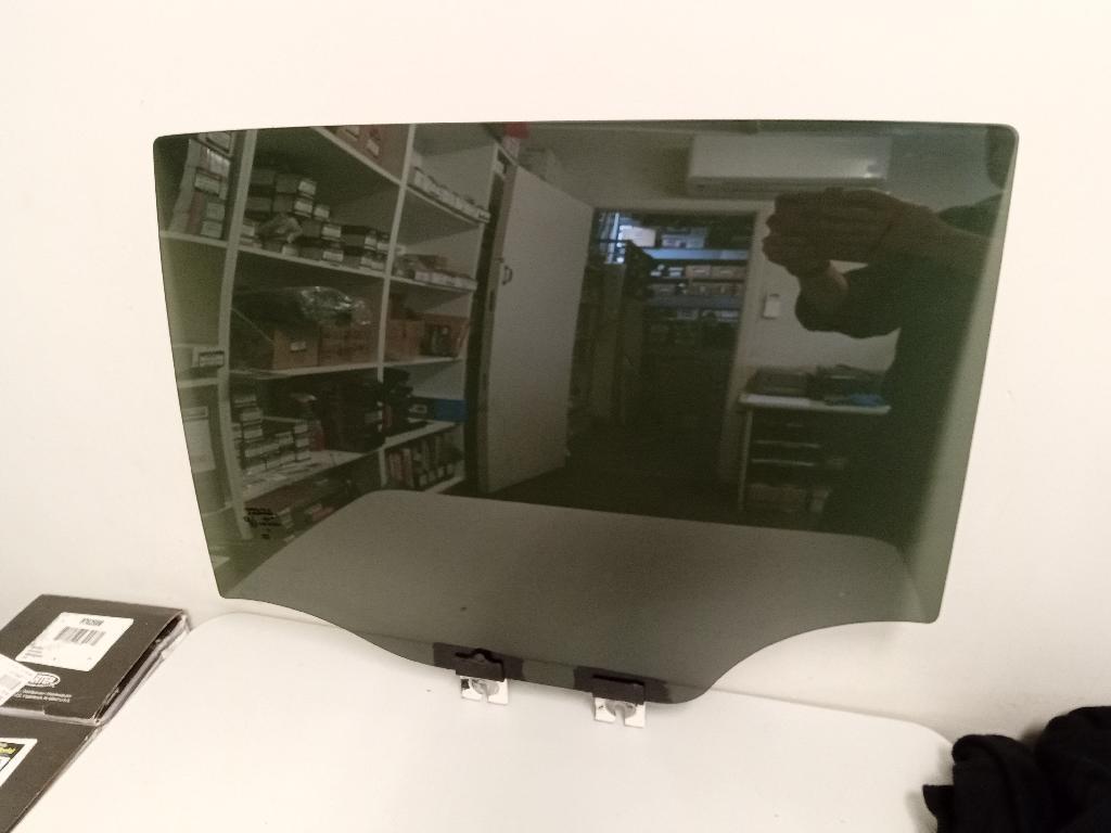 Left Rear Door Glass
