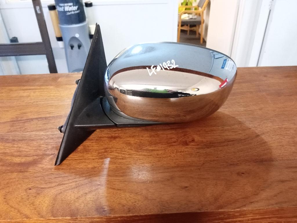 Left Door Mirror