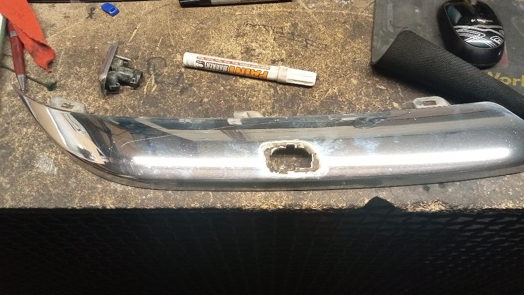 Right Front Bumper Moulding