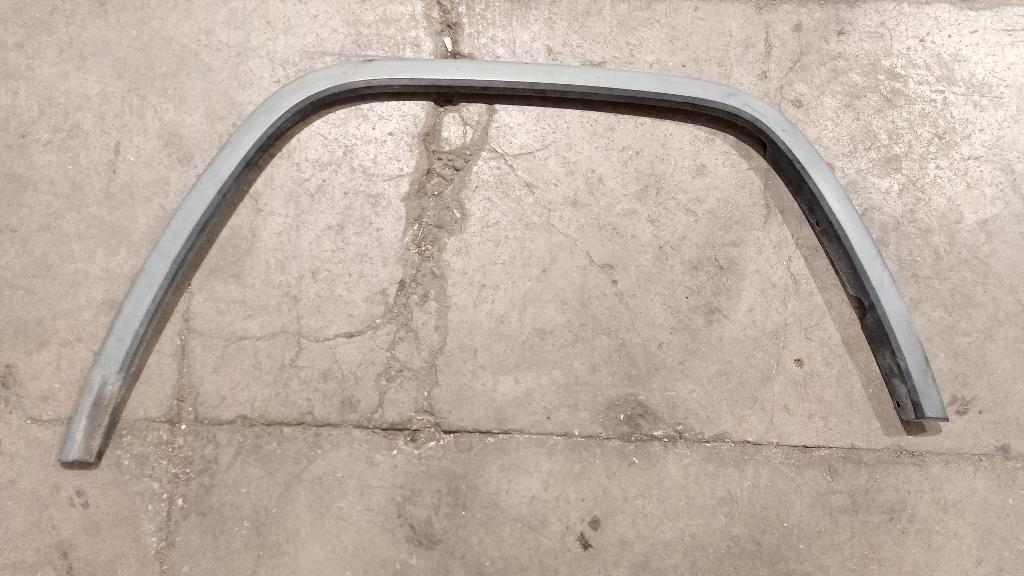 Right Front Guard Flare