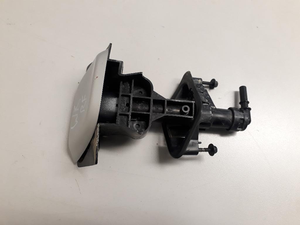 Right Headlight Washer Jet