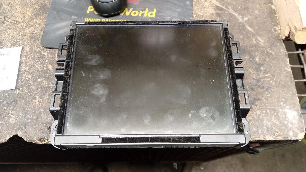 8.4" Touch Screen With U Connect