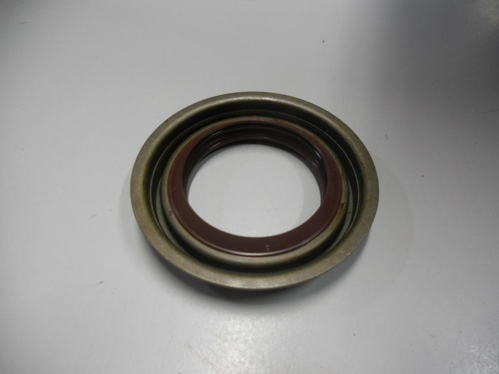 Diff Pinion Seal-Rear D35