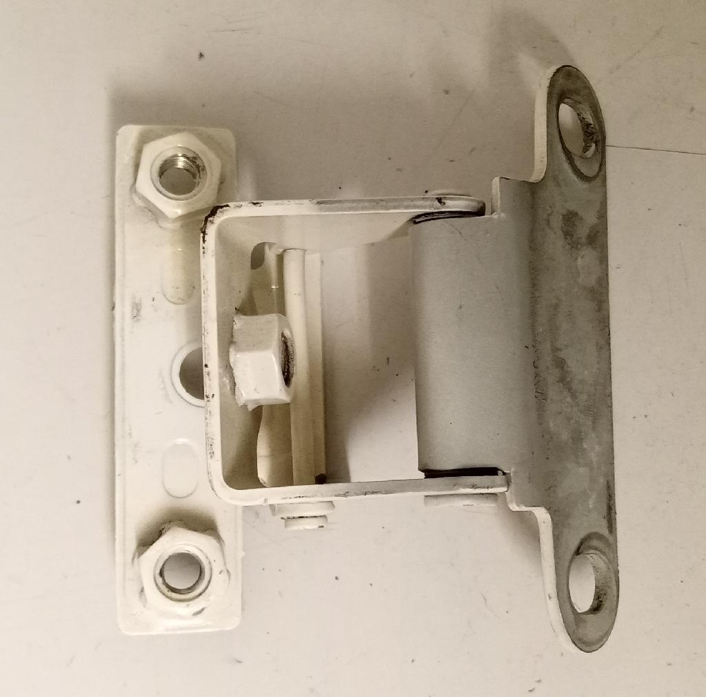 Right Tailgate Hinge