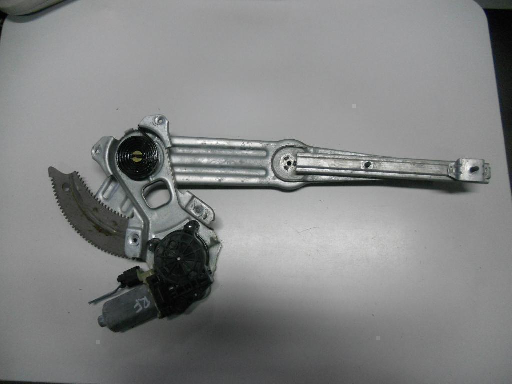 Right Front Door Elec Regulator