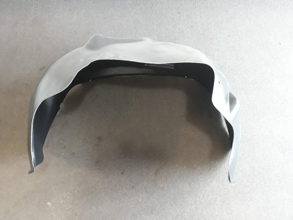 Right Front Guard Liner