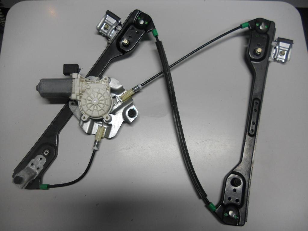 Right Front Door Elec Regulator