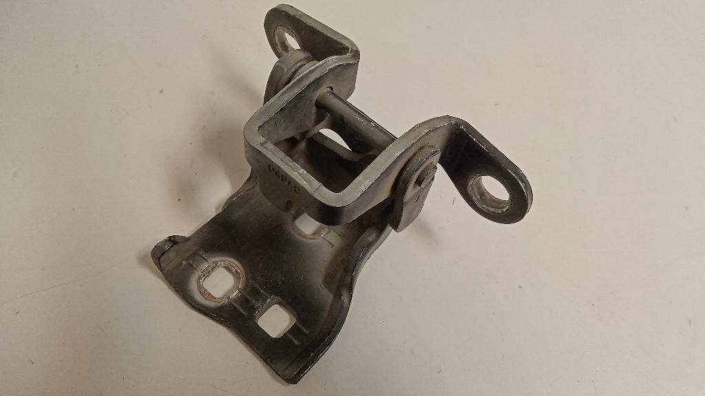 Right Front Door Bottom Hinge