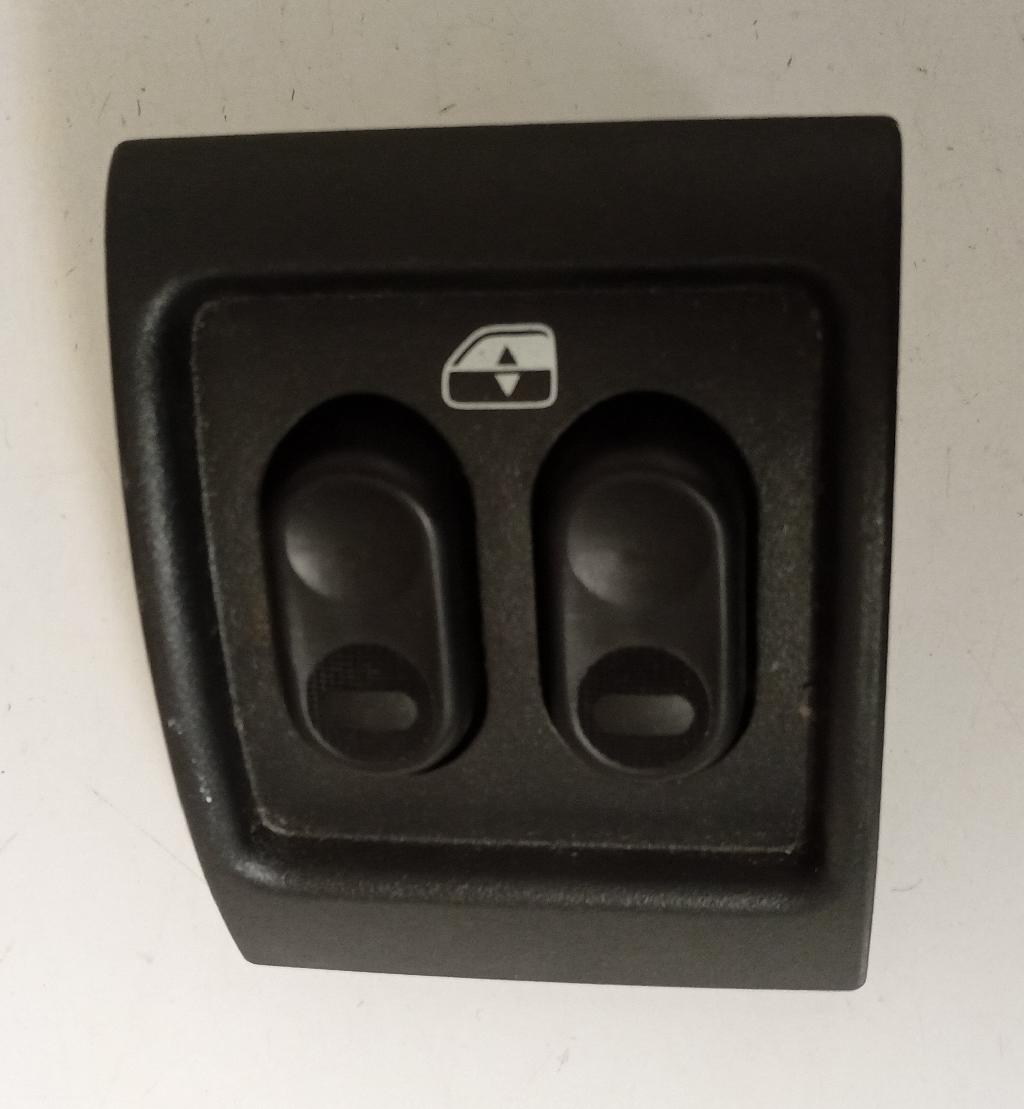 Rear Window Switch 05