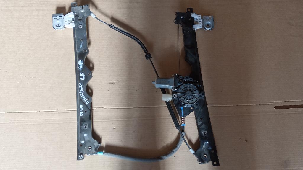 Left Front Door Elec Regulator