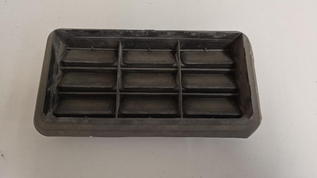 Left Rear Quarter Panel Vent