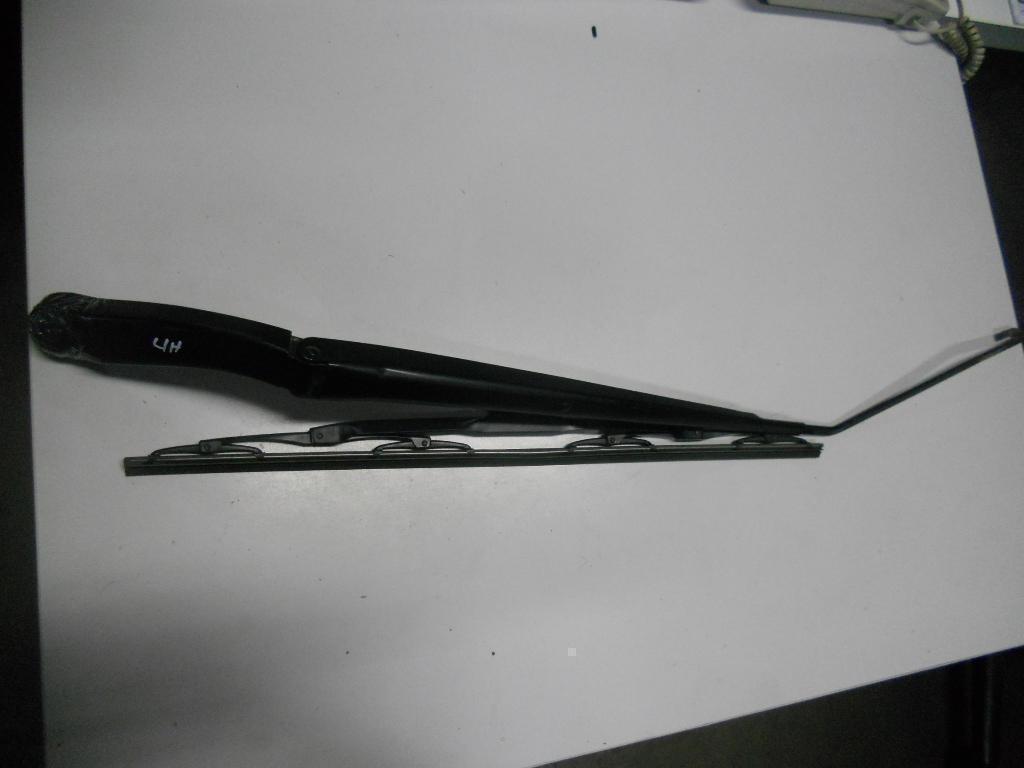 Left Front Wiper Arm