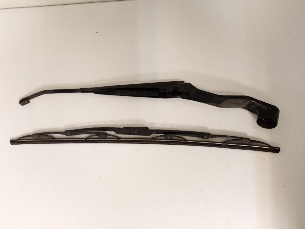 Right Front Wiper Arm