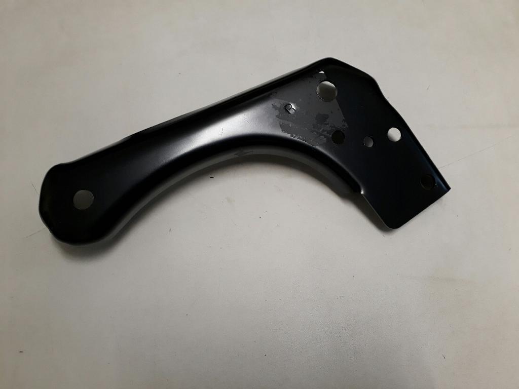 Right Front Bumper Iron