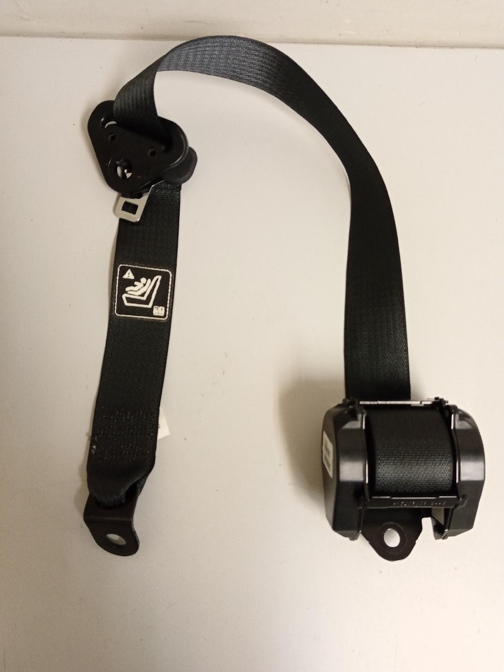 Left Rear Seat Belt