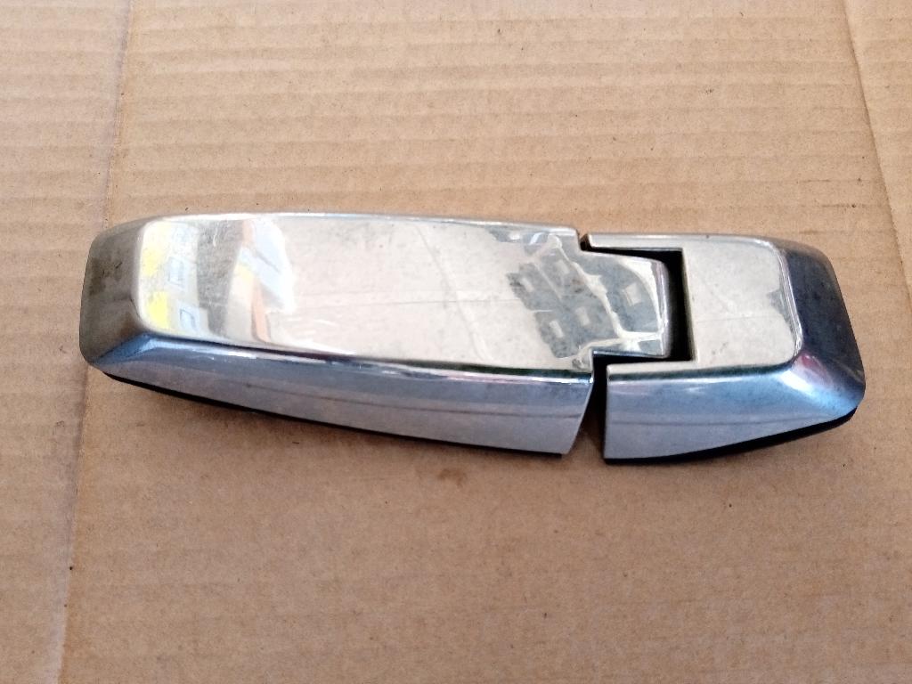 Right Tailgate Hinge