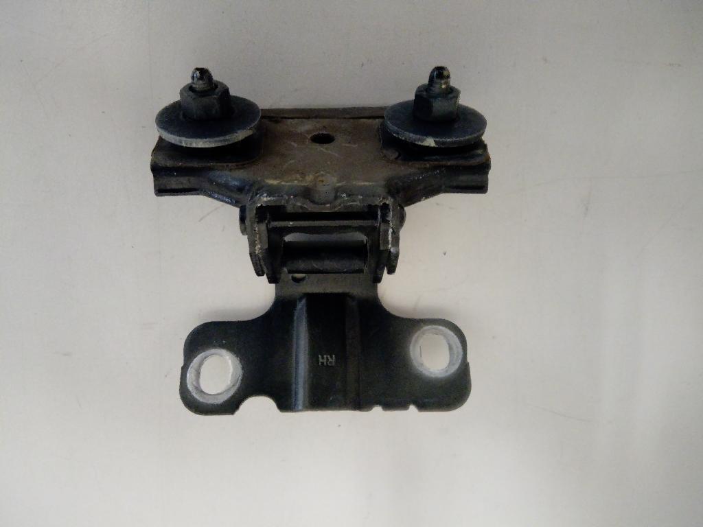 Right Tailgate Hinge