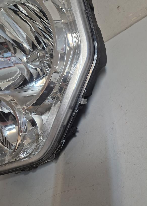 Left Headlight