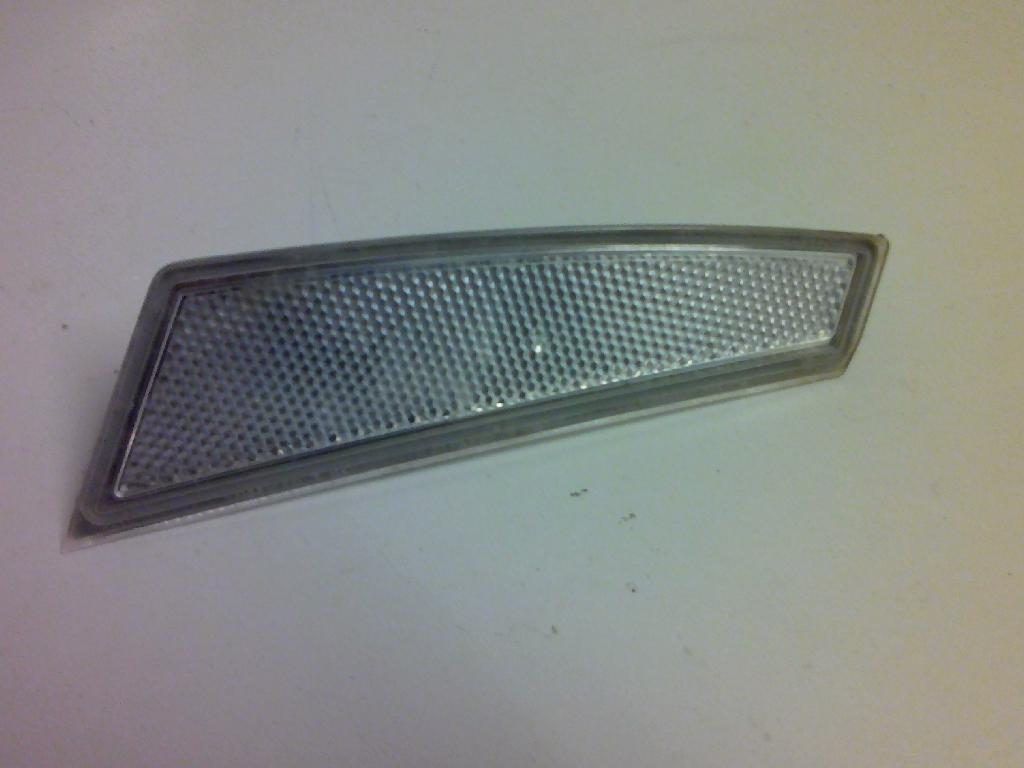 Right Front Bumper Reflector