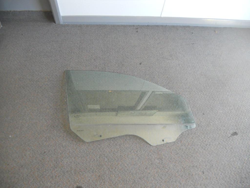 Right Front Door Glass