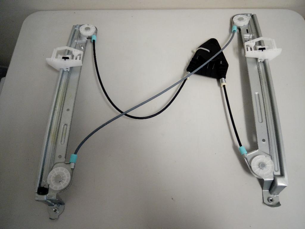 Right Front Door Elec Regulator