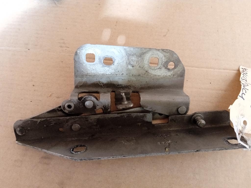 Right Bonnet Hinge