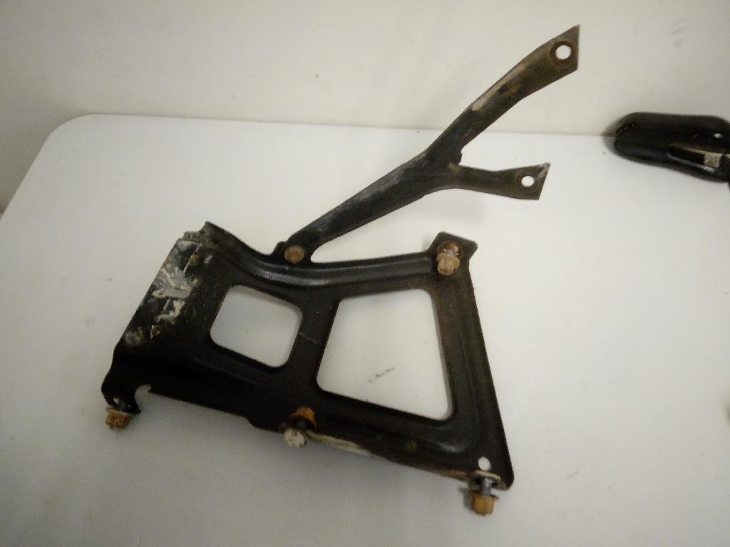 Right Rear Bumper Retainer Bracket