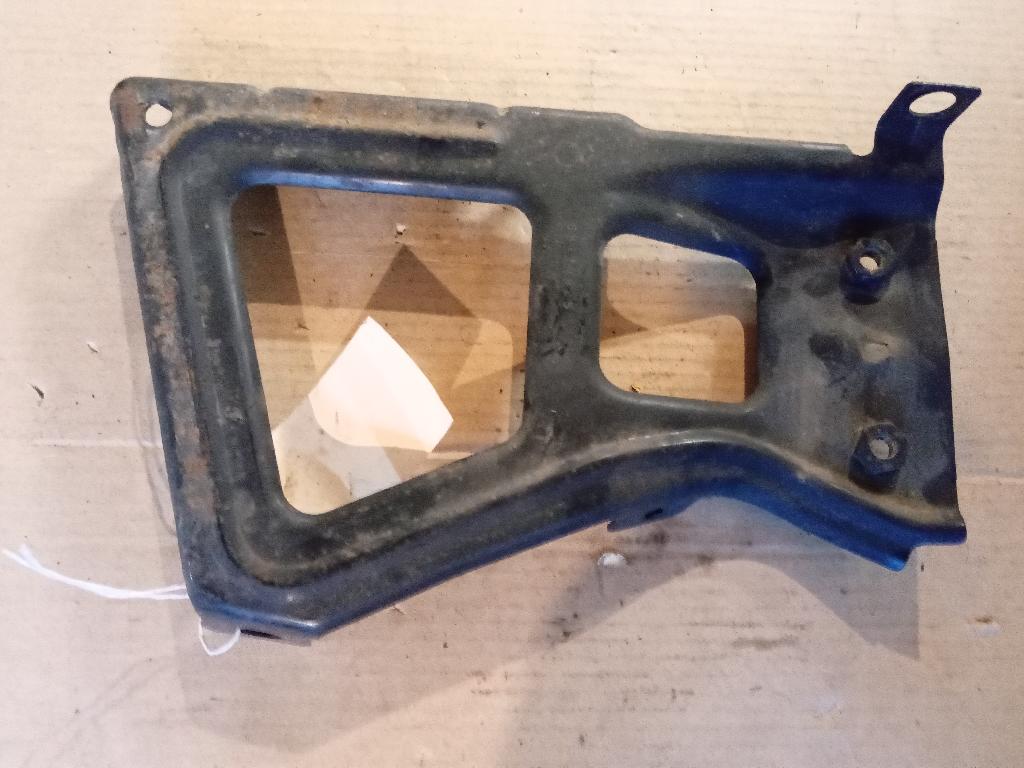 Left Rear Bumper Retainer Bracket