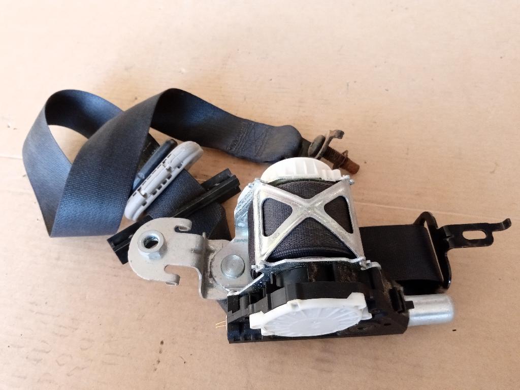 Left Front Seat Belt