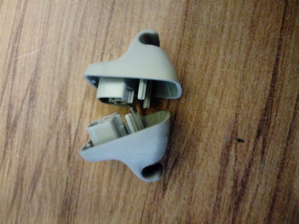 Sunvisor Retainer Clip