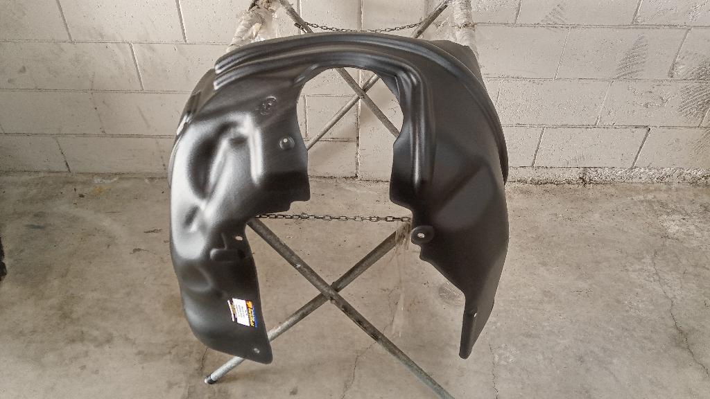 Right Front Guard Liner