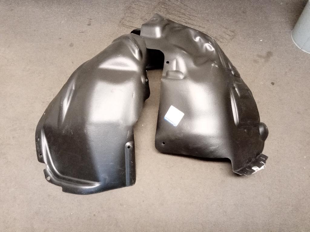 Left Front Guard Liner