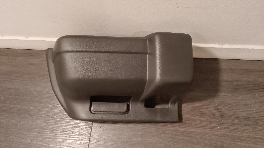 Right Front Bumper End