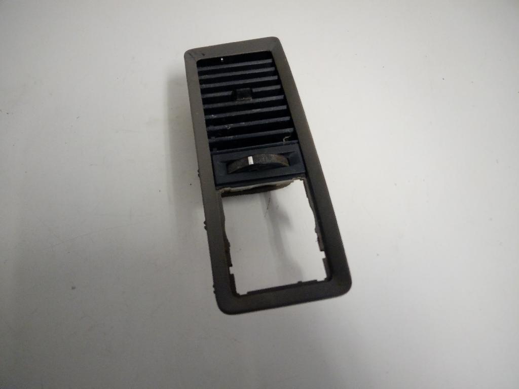 Left Dash Air Vent