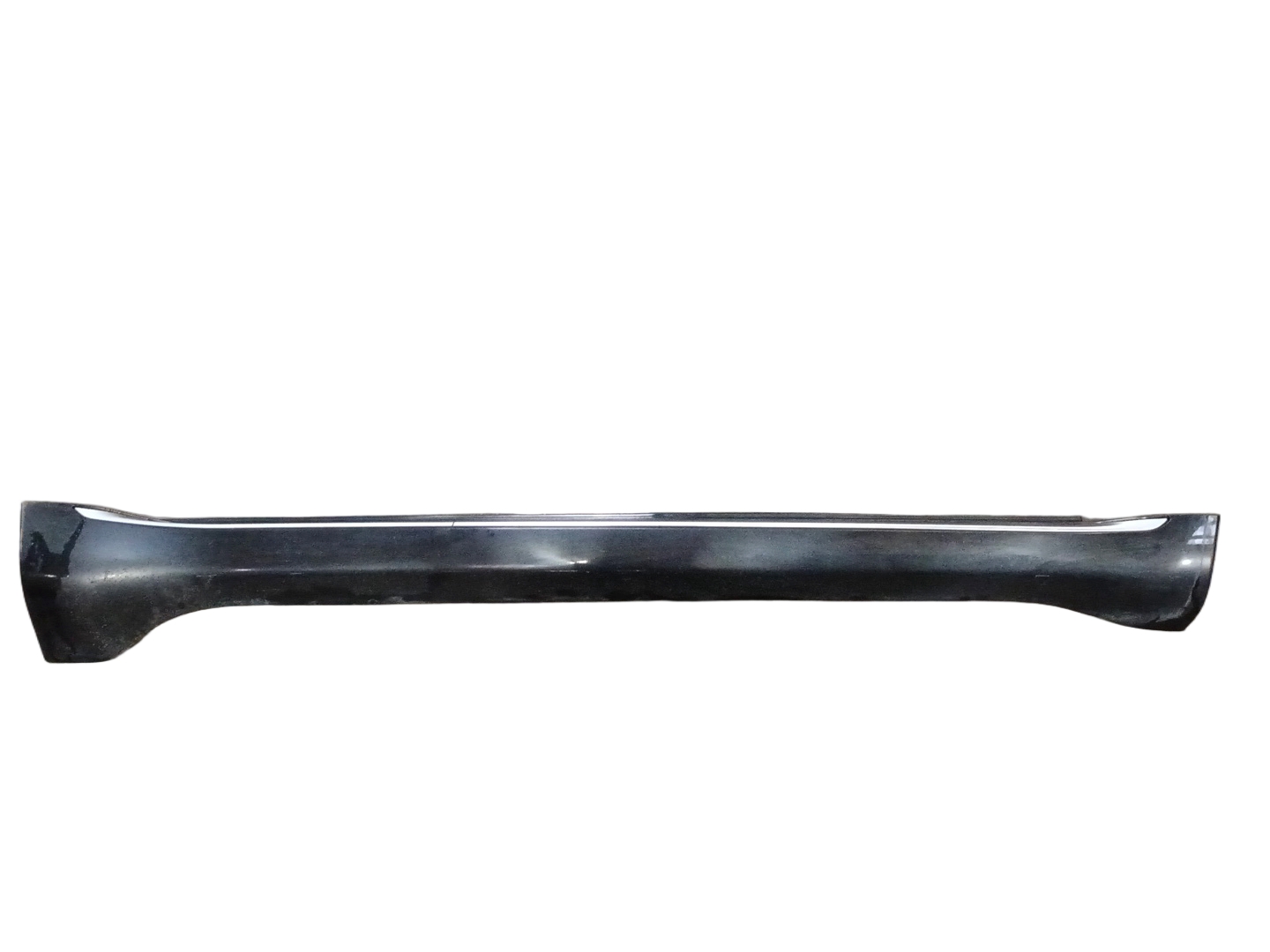 Right Sill Moulding