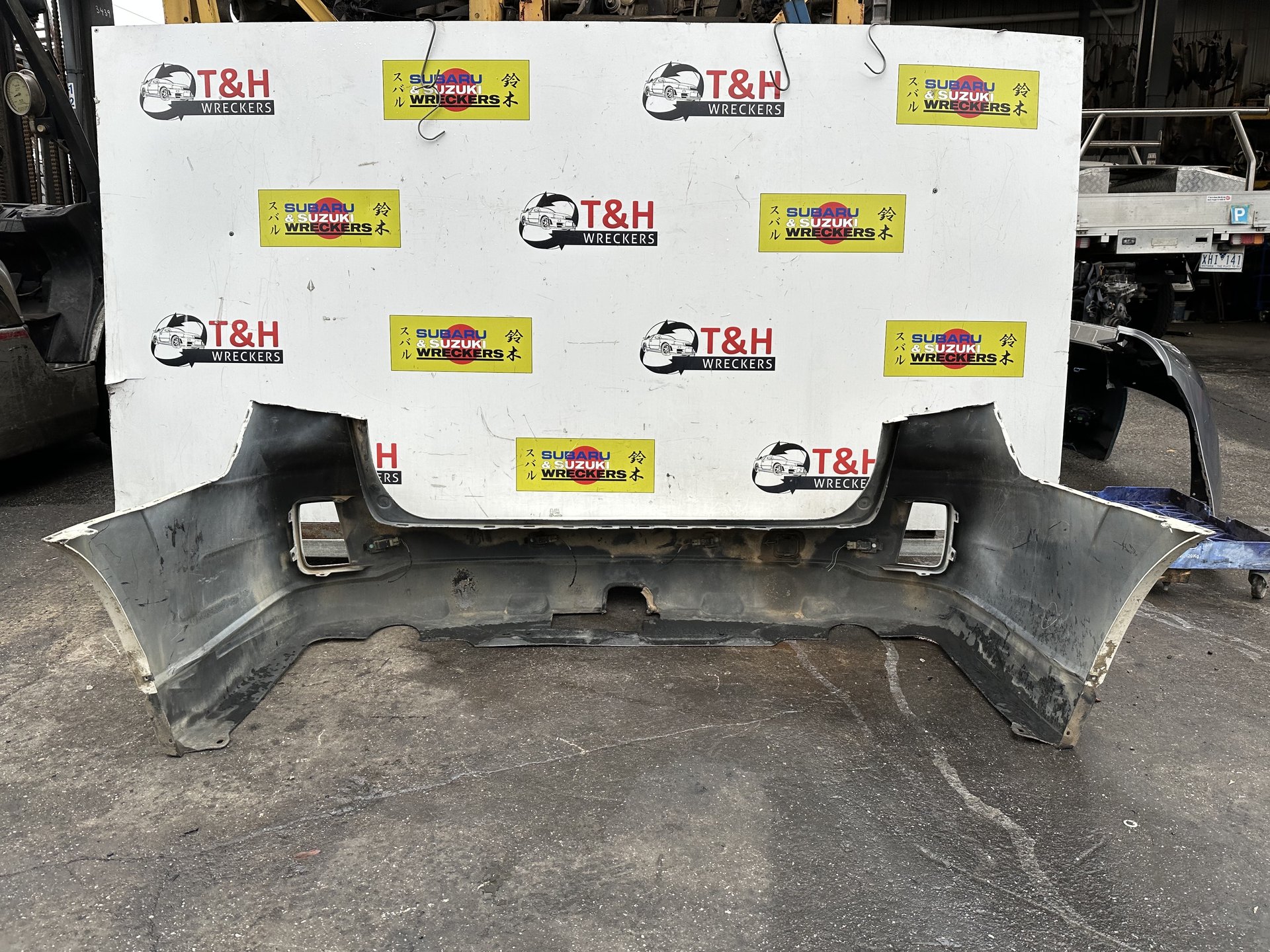 0 Subaru 2009-2014 Outback BR Station Wagon Rear Bumper Bar image 6