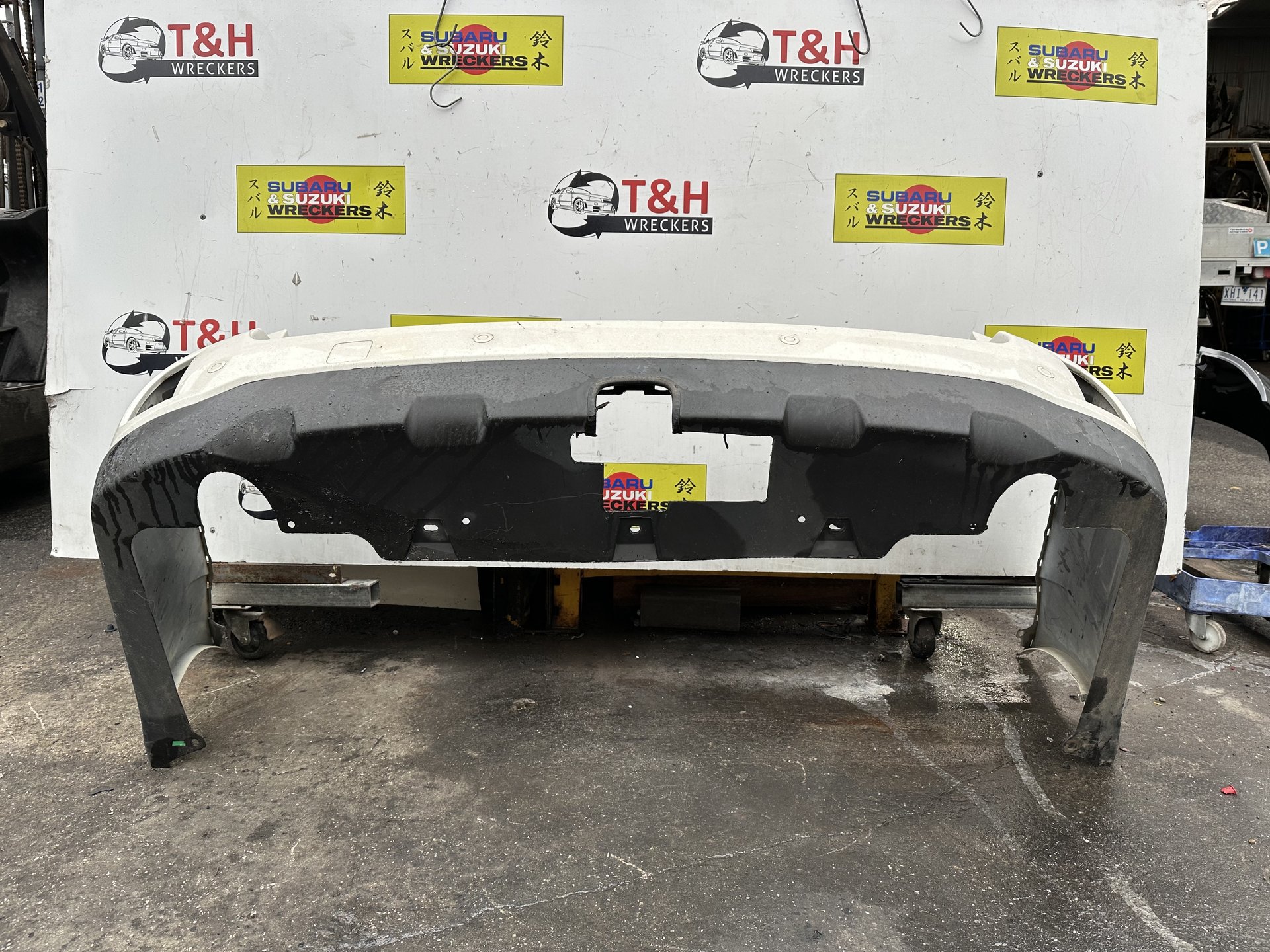 0 Subaru 2009-2014 Outback BR Station Wagon Rear Bumper Bar image 5